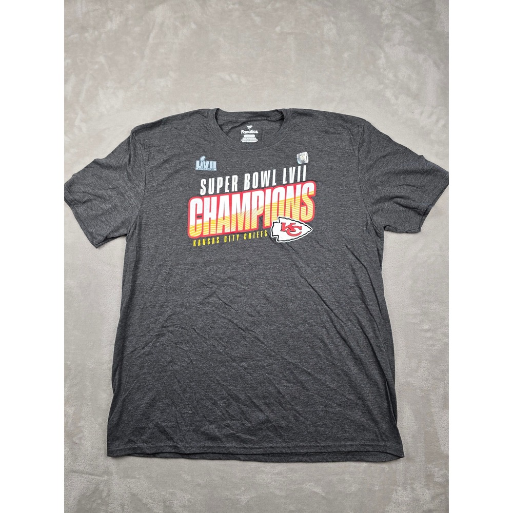 Fanatics T-Shirt Mens 2XL Gray Super Bowl LVII Champions Kansas City Chiefs NFL
